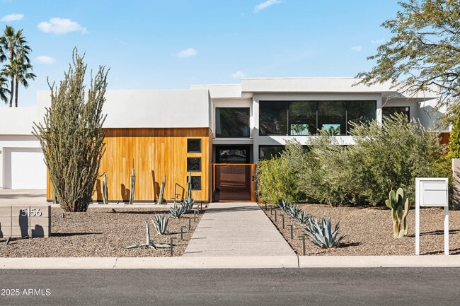 Building Photo - 5156 N 45th Pl