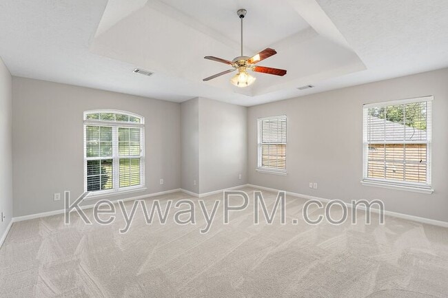 Building Photo - 845 Prairie Ln