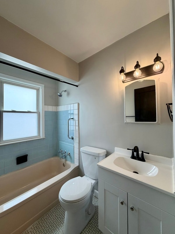 Building Photo - 1400 Capitol Ave