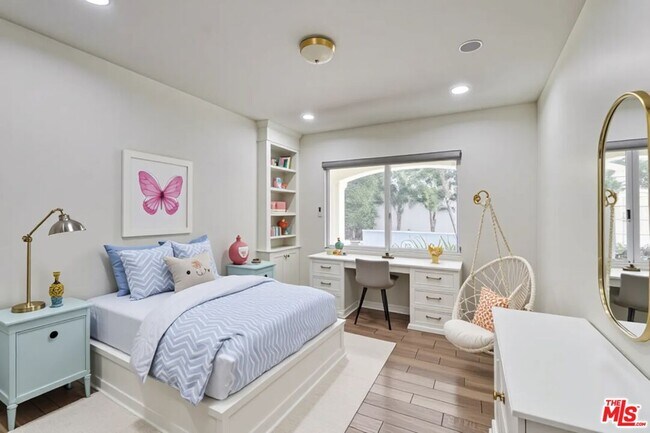 Building Photo - 6243 Berquist Ave