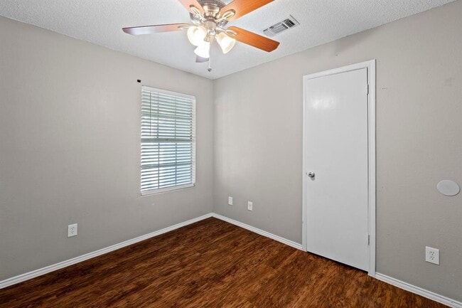 Building Photo - 4208 Duval Rd