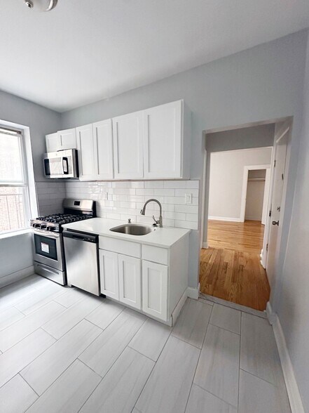 Primary Photo - 113 67th Street