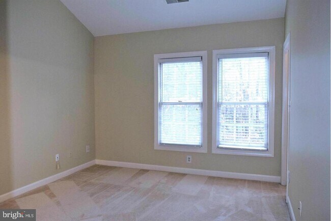 Building Photo - 12249 Fairfield House Dr