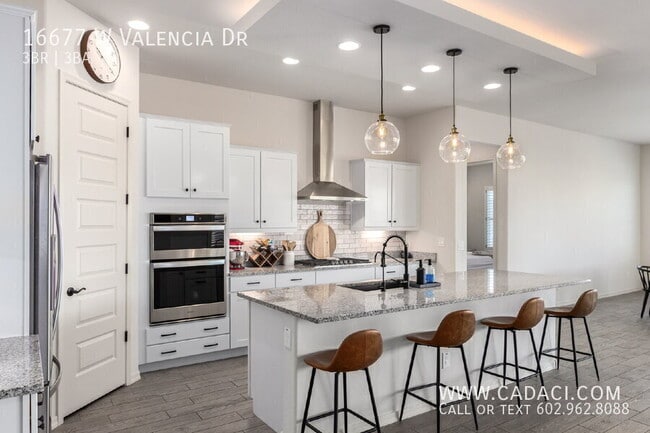 Building Photo - 16677 W Valencia Dr