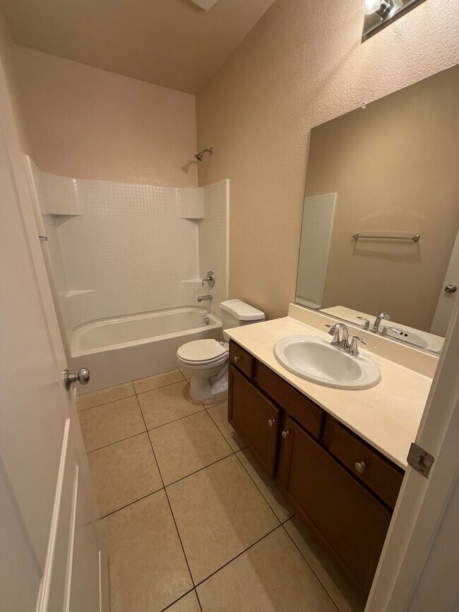 Building Photo - 9026 Crescenda Ln