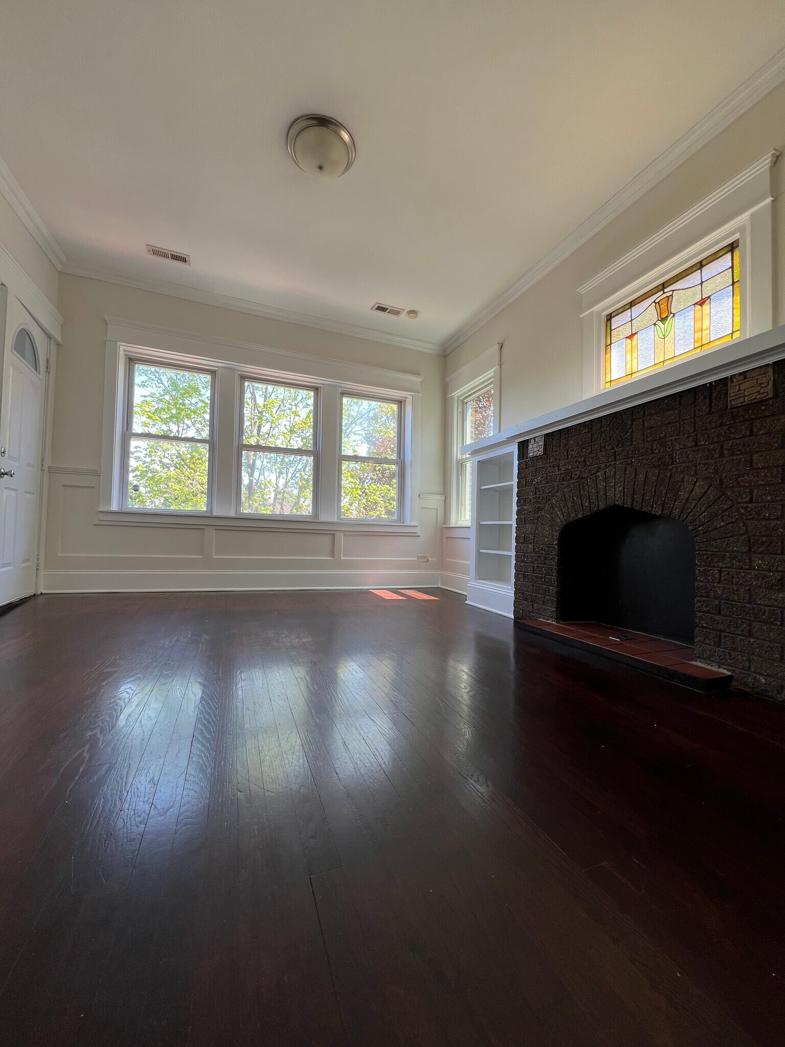 Building Photo - 1828 S 58th Ave