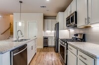 Building Photo - 4316 Hartford St