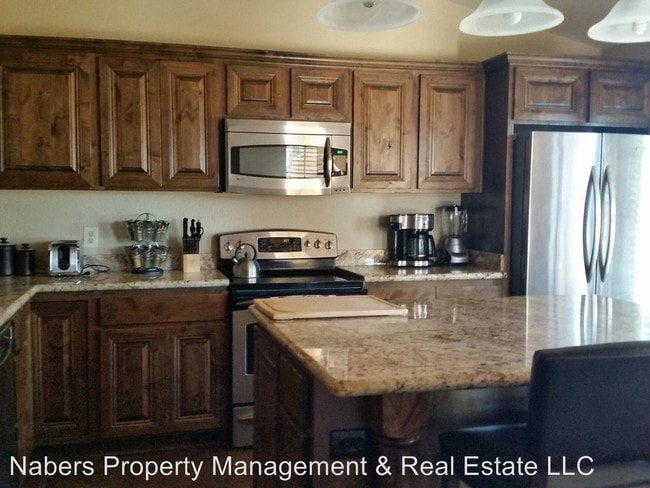 Building Photo - 3 br, 2 bath  - 14666 N El Pueblo Blvd