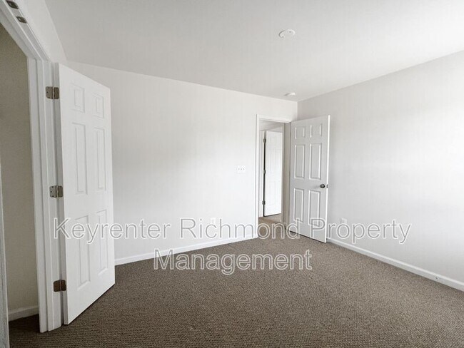 Building Photo - 4112 Water Overlook Blvd