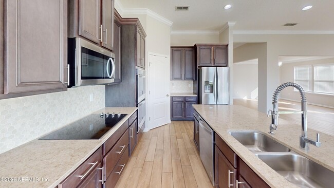 Building Photo - 15790 Whitebark Dr