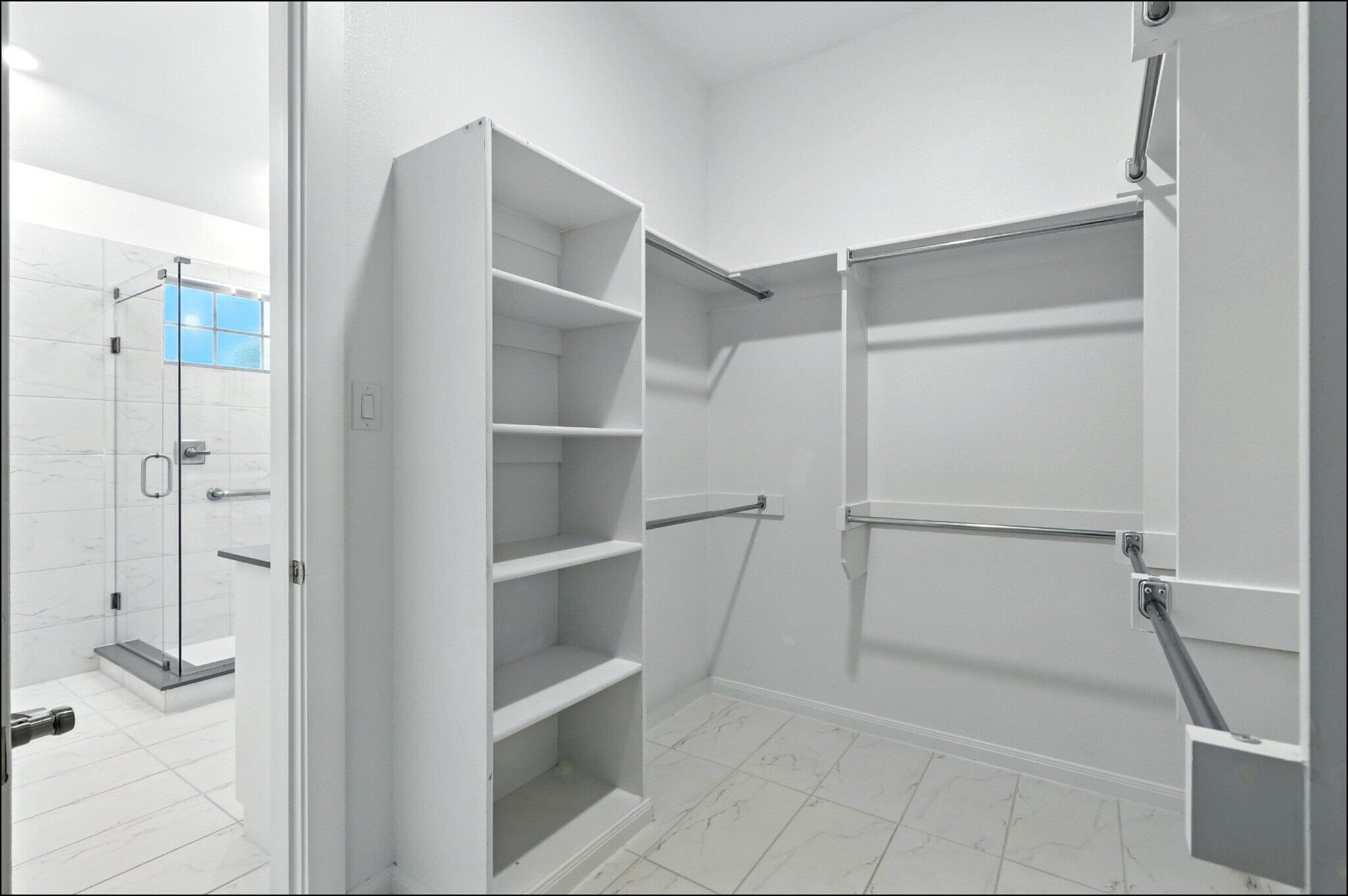 Building Photo - 2284 Bower Ln