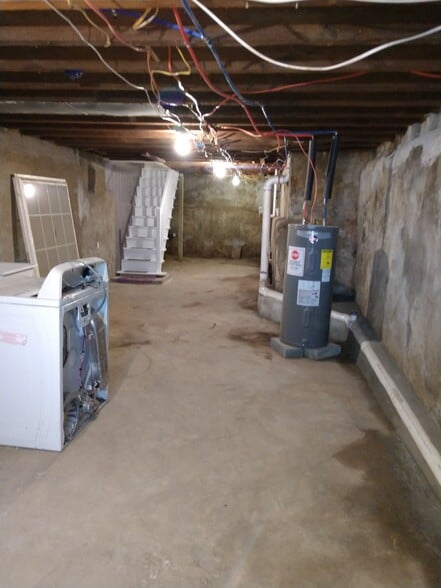 Basement - 2056 W Boston St