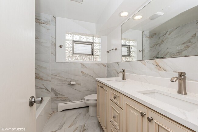 Building Photo - 2605 N 72nd Ct