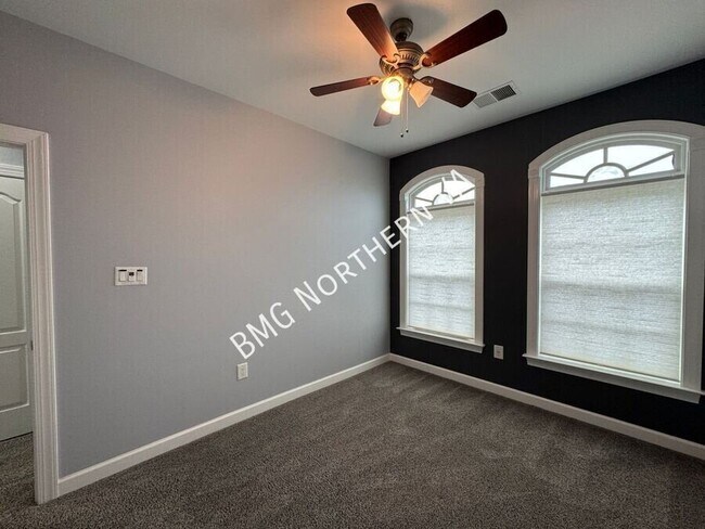 Building Photo - 10673 General Kirkland Dr