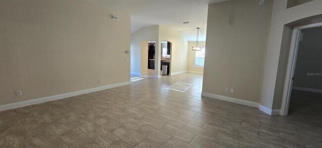 Building Photo - 2125 Barbosa Ct