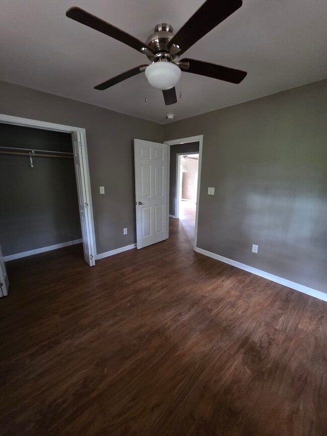 Building Photo - Ringgold 17