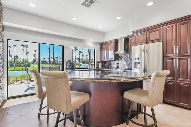 Building Photo - 76269 Sweet Pea Way
