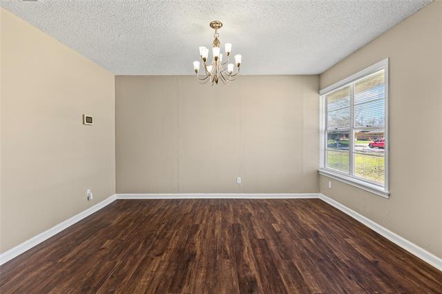 Building Photo - 6305 Chapman Dr