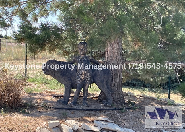 Building Photo - Horse Property with Corrals/Stables - Home...