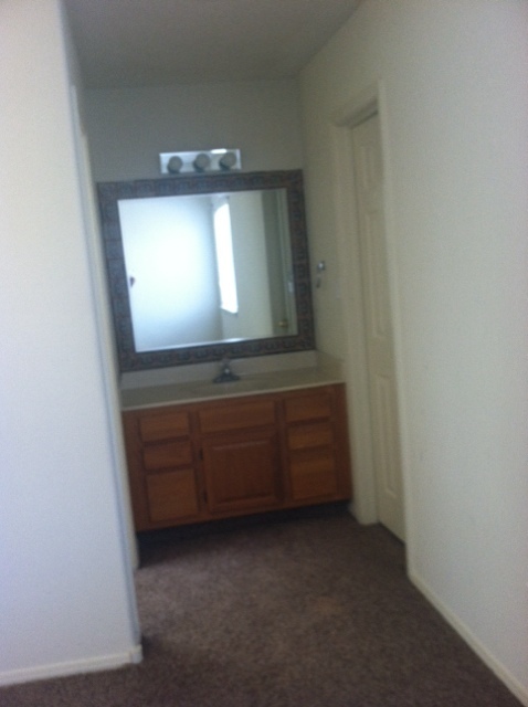 Building Photo - Amazing Mountain Views! Awesome Townhouse ...