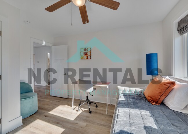 Building Photo - 1501 E Jones St