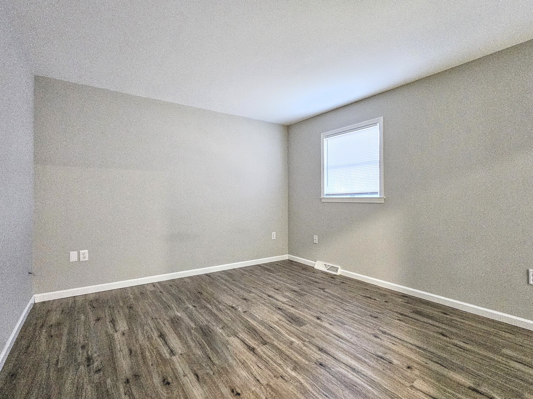 Building Photo - 35 Sunrise Cir