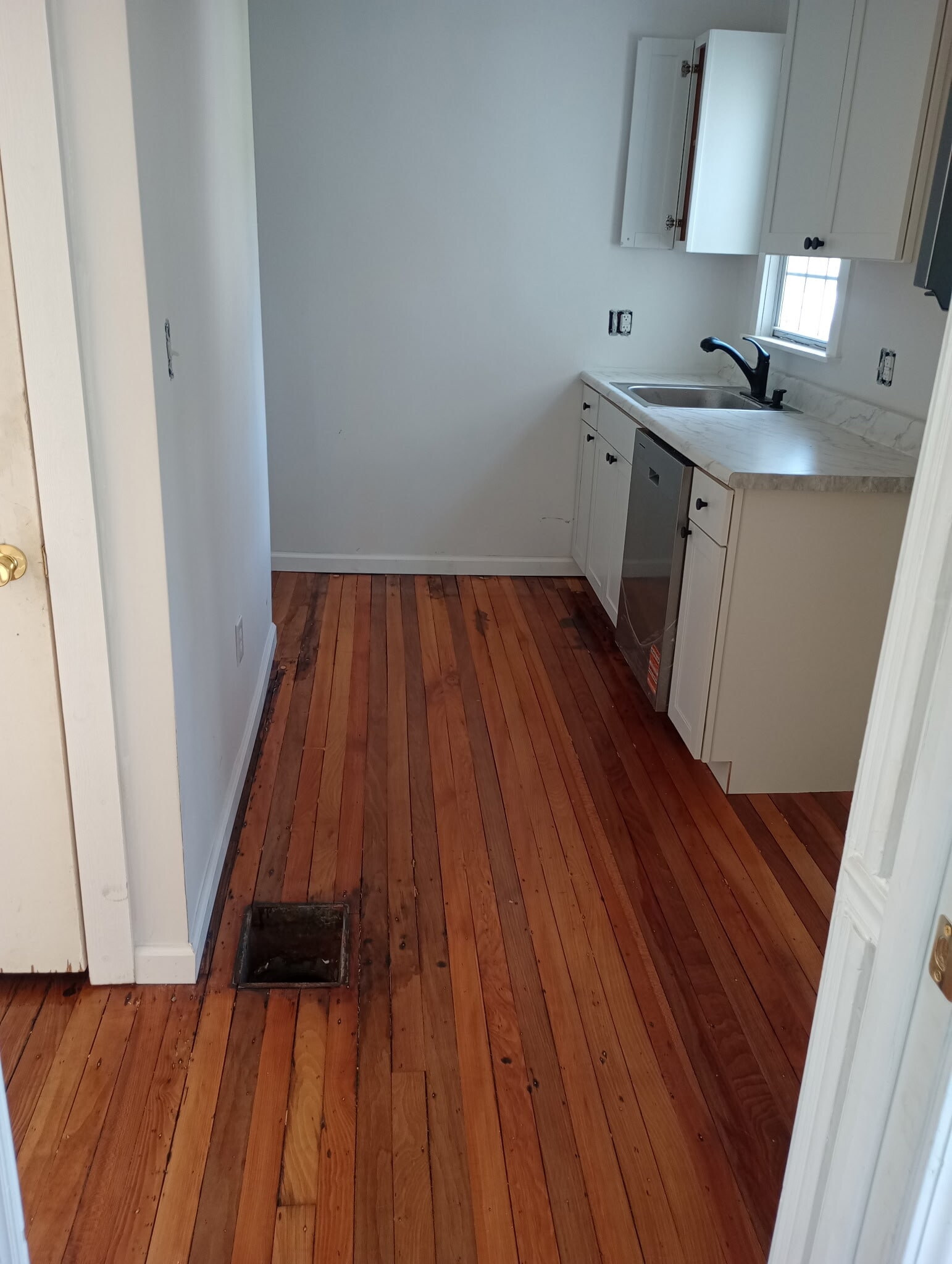 Building Photo - 108 E Chilhowie Ave