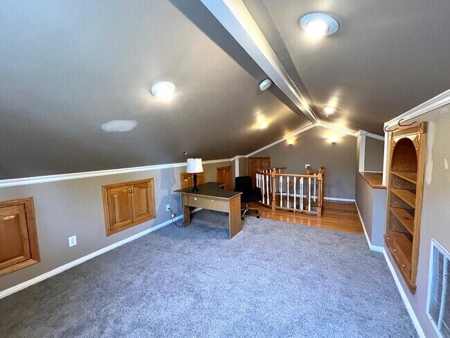 Building Photo - Spacious 4 Bed / 2 Bath Home with Loft, Fireplace & Beautiful Outdoor Entertaining Area!