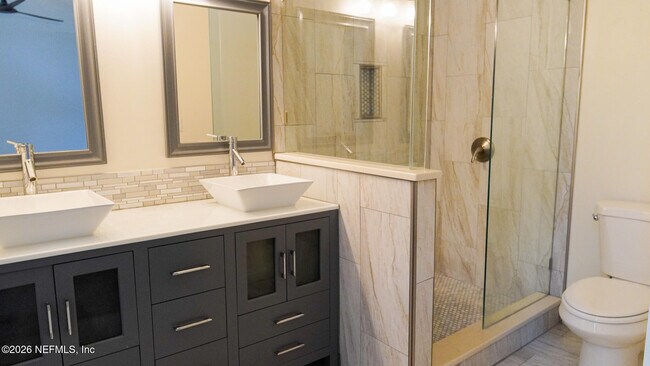 Building Photo - 12238 Spiney Ridge Dr S