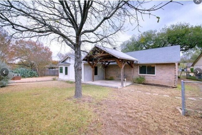 Building Photo - 6104 Bridlington Cir