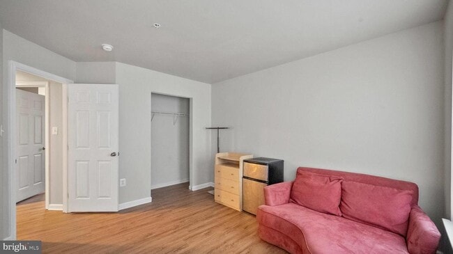 Building Photo - 12100 Vintner Dr