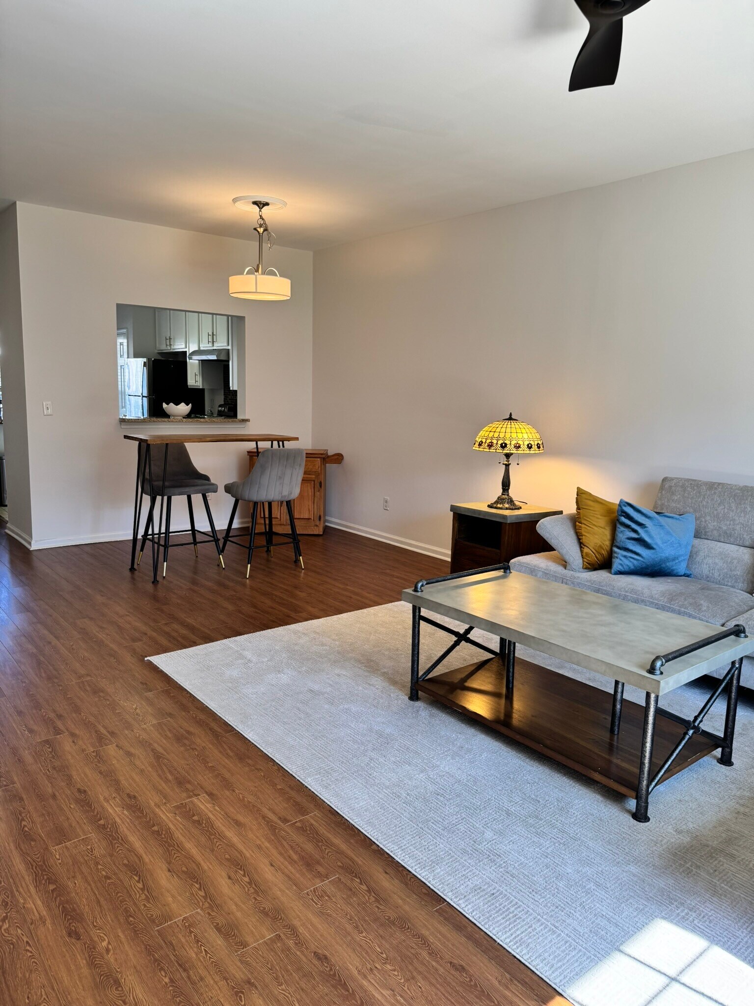 Living Room - 612 Graythorn Ln