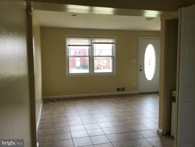 Primary Photo - 3867 26th Ave