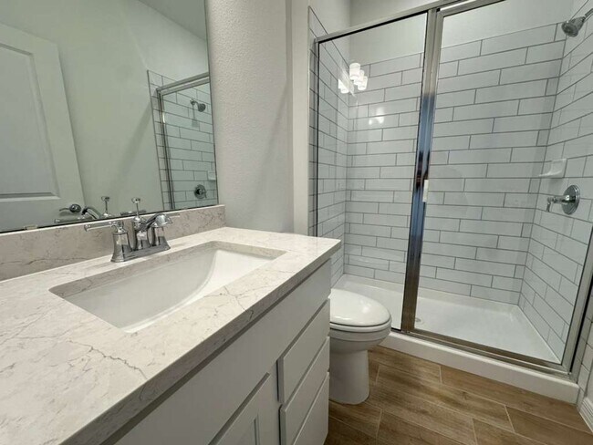 Building Photo - 4544 Orchard View Aly