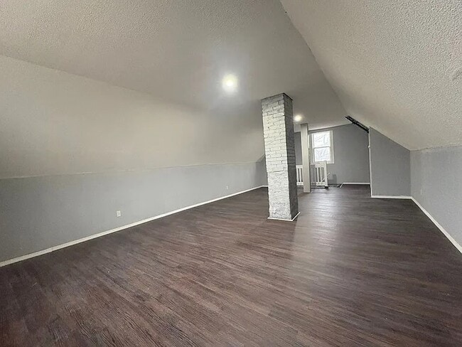 Building Photo - 2117 Halstead Ave