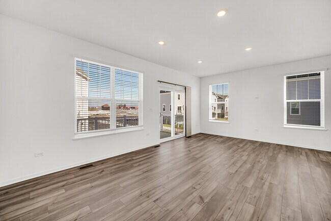 Building Photo - 25708 W Yorkshire Dr