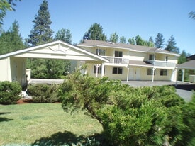 Building Photo - 202 SW 17th St