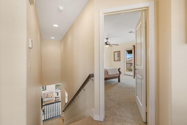 Building Photo - 52230 Desert Spoon Ct
