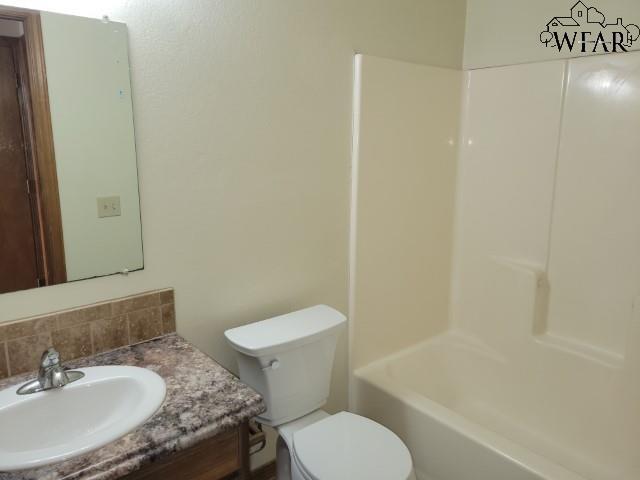 Building Photo - 2942 Gossett Dr