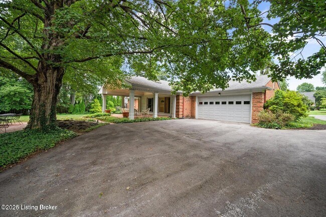 Building Photo - 2102 Northfield Dr