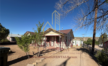 Building Photo - Bright 1BR Near Historic Downtown—Private & Full of Character