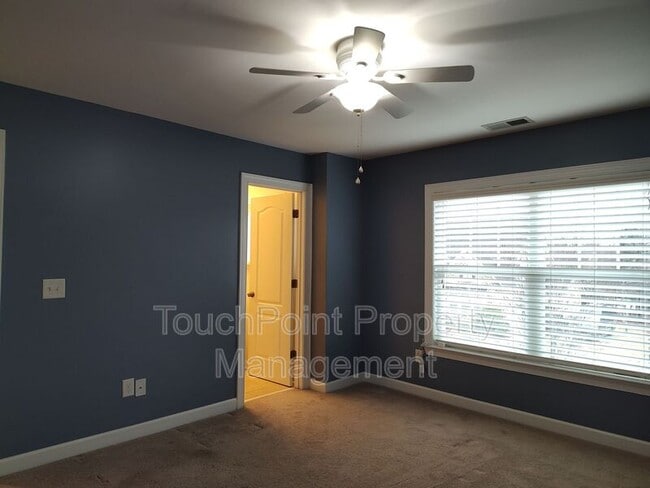 Building Photo - 4009 Oxford Mill Rd