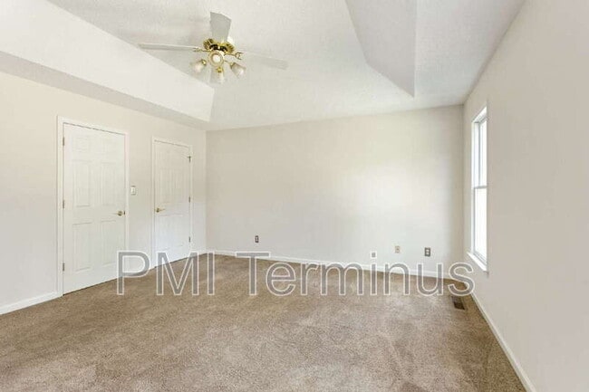 Building Photo - 76 Winward Way SE