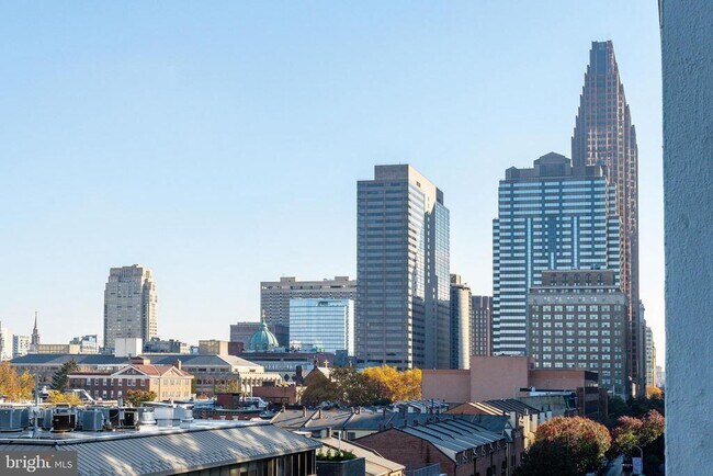 Building Photo - 2200 Arch St