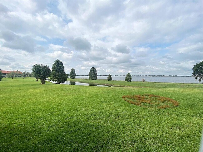 Building Photo - 403 Laurel Cove Way
