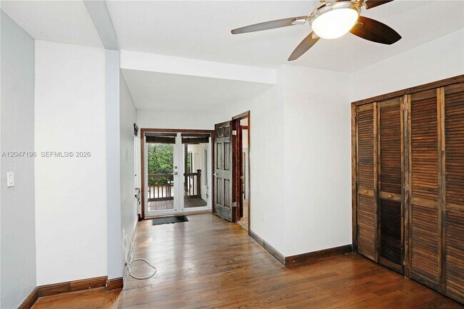 Building Photo - 22 Camilo Ave