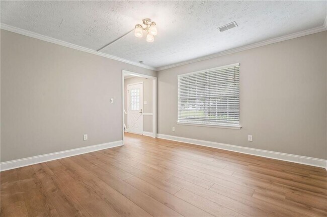 Building Photo - 4930 Heritage Trace Ct