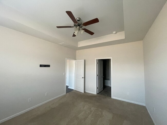 Building Photo - 4 Bed, 2 Bath New Build