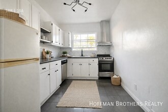 Building Photo - 1019 Westmoreland Ave