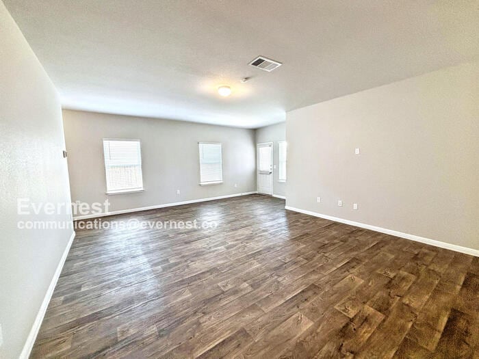 Building Photo - 218 Independence Ave